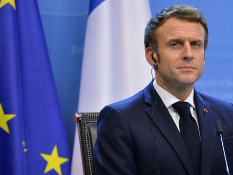 Ukraynaya dəstəyi 2 milyard dollara çatdıracağıq – Makron