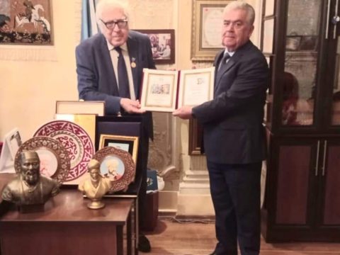 Qafar Cəfərli “Səməd Behrəngi” adına Beynəlxalq Ədəbi mükafatla təltif olundu