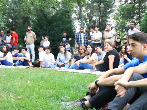 Bərdədə yaradıcı insanlarla görüş keçirildi