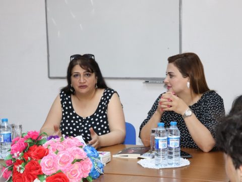 Suraxanı “Gənclər evi”ndə gənc şairlərlə görüş keçirildi