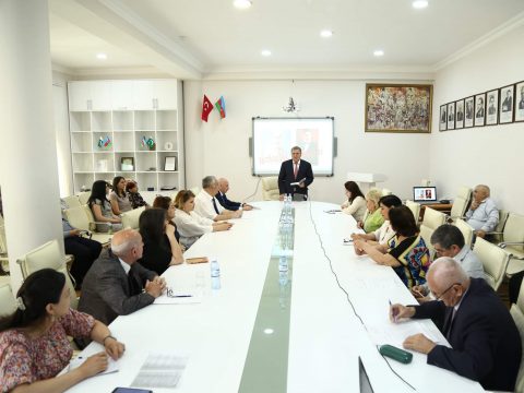 Ədəbiyyat İnstitutunda Əhməd Cavad və Akif Ərsoy” mövzusunda konfrans keçirilib