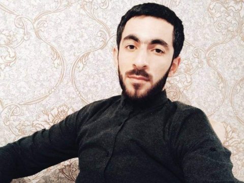 Payız saçlarına həsrət qalan günəş işığıydı gözlərim…- Elcan Rəcilinin şeirləri