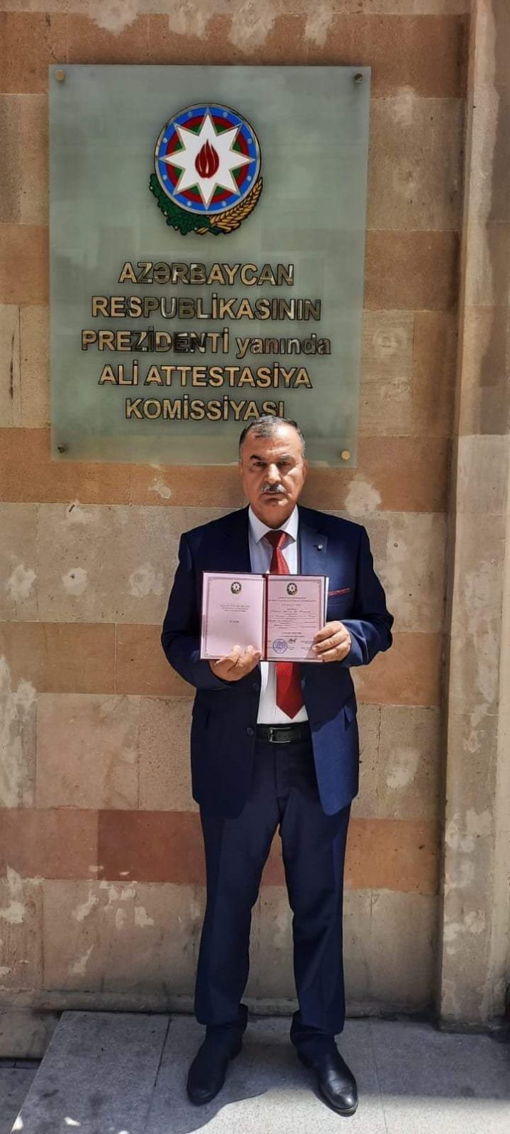 LDU-nun prorektoru elmi dərəcə ilə təltif edildi