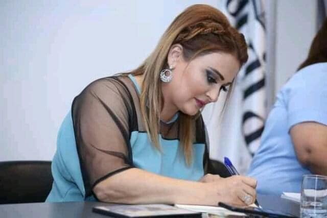 Tanrının pıçıltılarını eşidən xanım