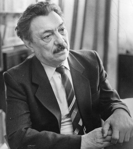 Azərbaycan ədəbiyyatının Cahandar ağası- İsmayıl Şıxlı…