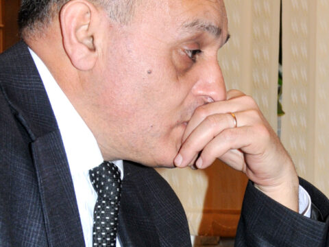 Gecə ağlamağın yaxşıdır, çiçək! Vasif SÜLEYMAN 20 yanvar şəhidlərimiz haqda paylaşım etdi