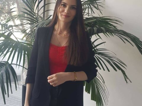 ” Elnaz ” – (Hekayə) İlahə Safarzadə