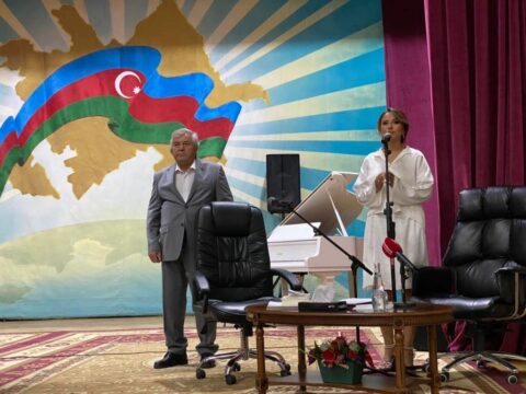 Sabir Rüstəmxanlının oxucularla görüşü keçirilib