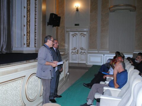 Sumqayıt Dövlət Dram Teatrında yeni mövsümün başlanması ilə bağlı iclas keçirildi.