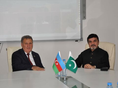 “Kitabi-Dədə Qorqud” Pakistanda urdu dilində çapa hazırlanır