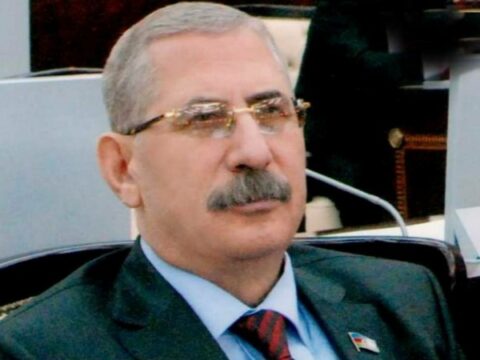 Bəxtiyar Sadıqov “Azərbaycan” qəzetini biabır etdi – Məşhur məmurlar adından plagiat