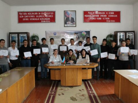 “Ailələrə Sosial Dəstək” İctimai Birliyinin təşkilatçılığı ilə “Təhsil Gələcəkdir” layihəsi  keçirilir.