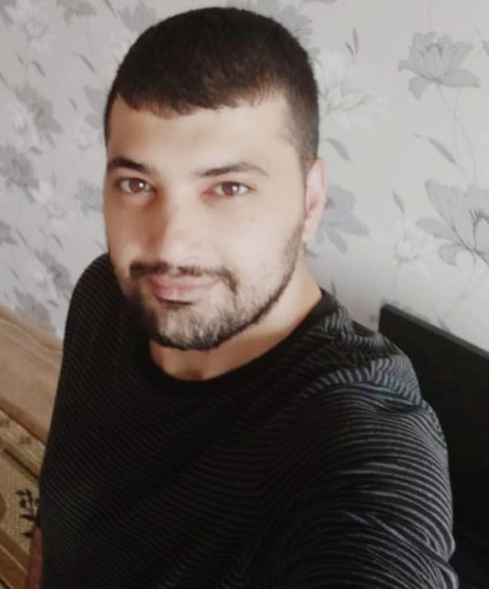 Yağışlar ağlayanda gecənin kirpiyində, İslanar xatirələr köksü üstə hicranın… – Azər Ağayev