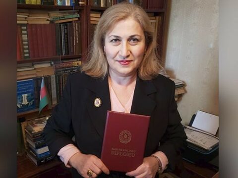 İsa Qəmbərin həyat yoldaşı elmlər doktoru oldu