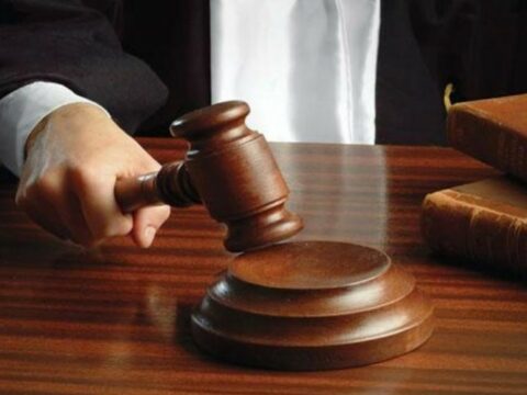 Azərbaycanda 10 hakimin səlahiyyətlərinə xitam VERİLİB