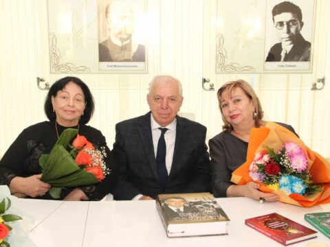 XATİRƏLƏR İŞIĞINDA