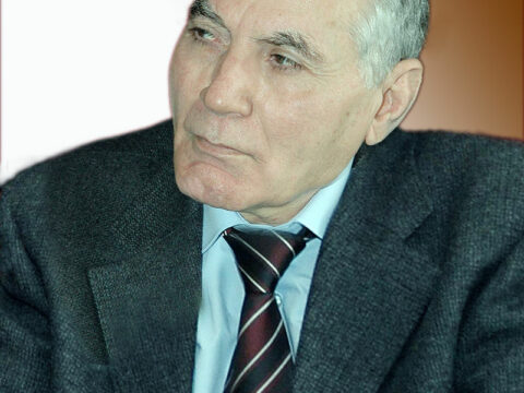 ƏDƏBİYYATIN və “ƏDƏBİYYAT QƏZETİ”nin içində