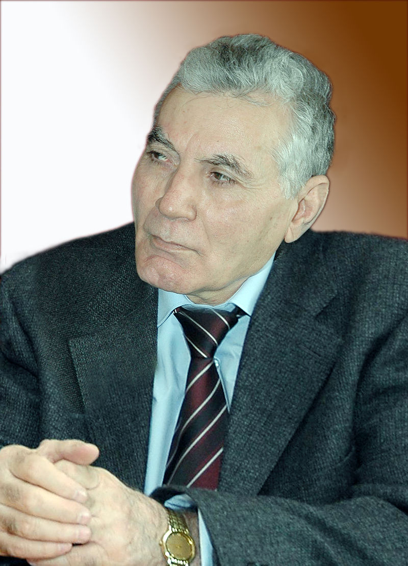 Hikkə və iddialardan uzaq insan... Hikkə və iddialardan uzaq insan...