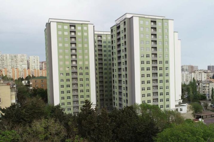 Dənizçilər üçün tikilən yaşayış kompleksi təhvil verildi