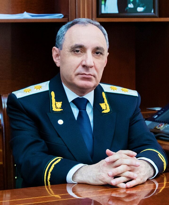 Azərbaycan Respublikasının Baş prokuroru, I dərəcəli Dövlət Ədliyyə  Müşaviri Kamran Əliyev cənablarına