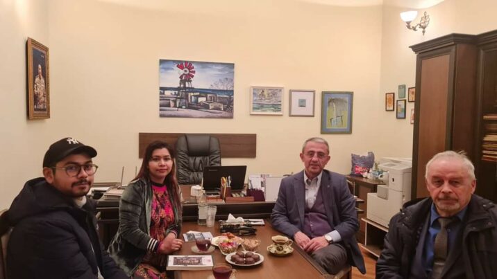 Və baş qaldırır sonsuz zamanda…