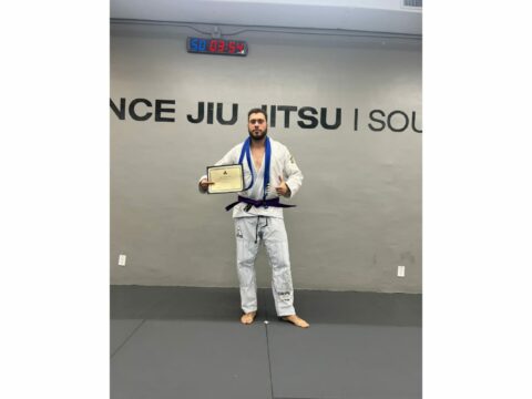 Diaspor rəhbərinin oğluna ABŞ-da ciu-citsu idman növü üzrə bənövşəyi kəmər verildi – VIDEO