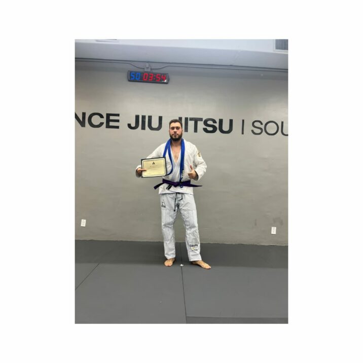 Diaspor rəhbərinin oğluna ABŞ-da ciu-citsu idman növü üzrə bənövşəyi kəmər verildi – VIDEO