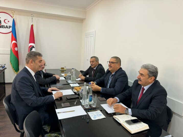 “Sivil Toplum” Monitorinq Koalisiyası Prezidentliyə namizədlərlə görüşlər keçirir  