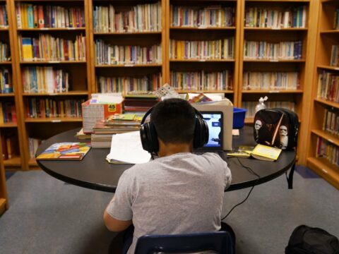 Distant təhsil 21-ci əsrin innovasiyasıdır