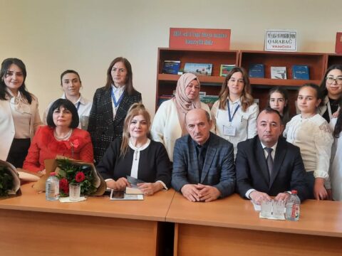 Görkəmli yazıçı ilə görüş keçirildi