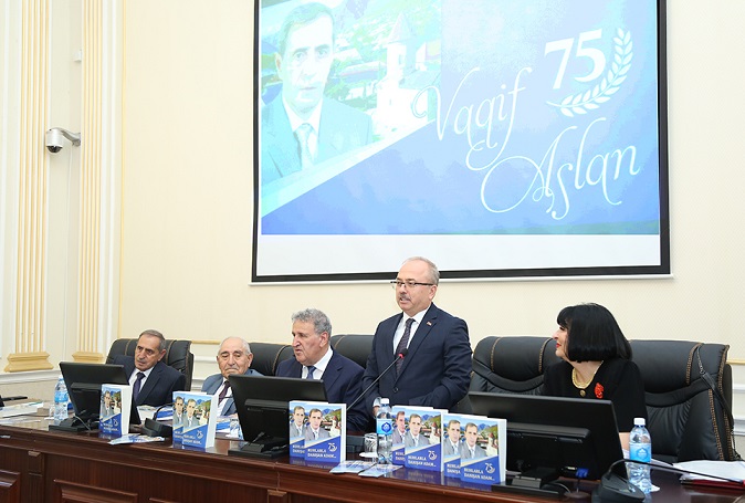 Şair Vaqif Aslanın 75 illik yubileyinə həsr olunmuş möhtəşəm tədbir- FOTOLAR