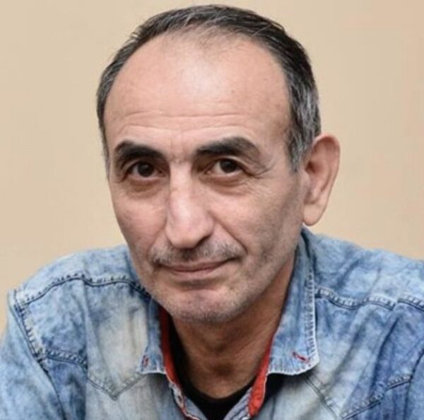 İkibaşlı qartal hardan gəlir? - Murad Köhnəqala yazdı