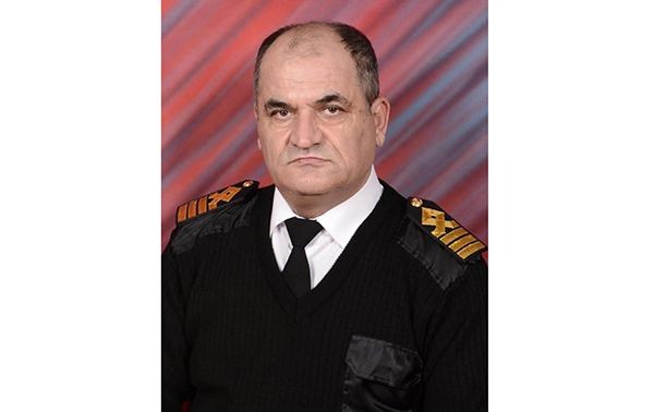 “Sahilə düşəndə ürəyinin yarısını gəmidə unutmayanlara dənizçi demirlər”