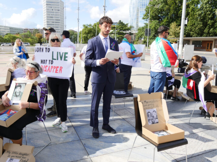 Azərbaycanlı itkinlərin ailə üzvləri ilk dəfə xarici ölkədə aksiya keçirib – VİDEO