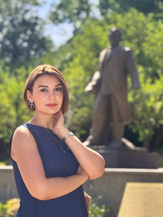 Kimsənin sığmadığı ürəyimə sığırdı. Mən bir 10 rəqəmiyəm, onsuzluq da sıfırdı.