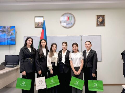 18 Oktyabr – Müstəqilliyin Bərpası Gününə həsr olunmuş tədbir