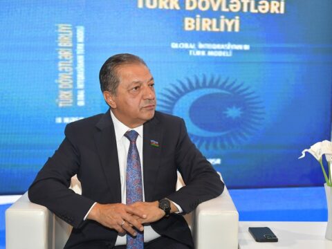 XI Bakı Beynəlxalq Kitab Sərgisində oxuculara yeni kitab təqdim edildi