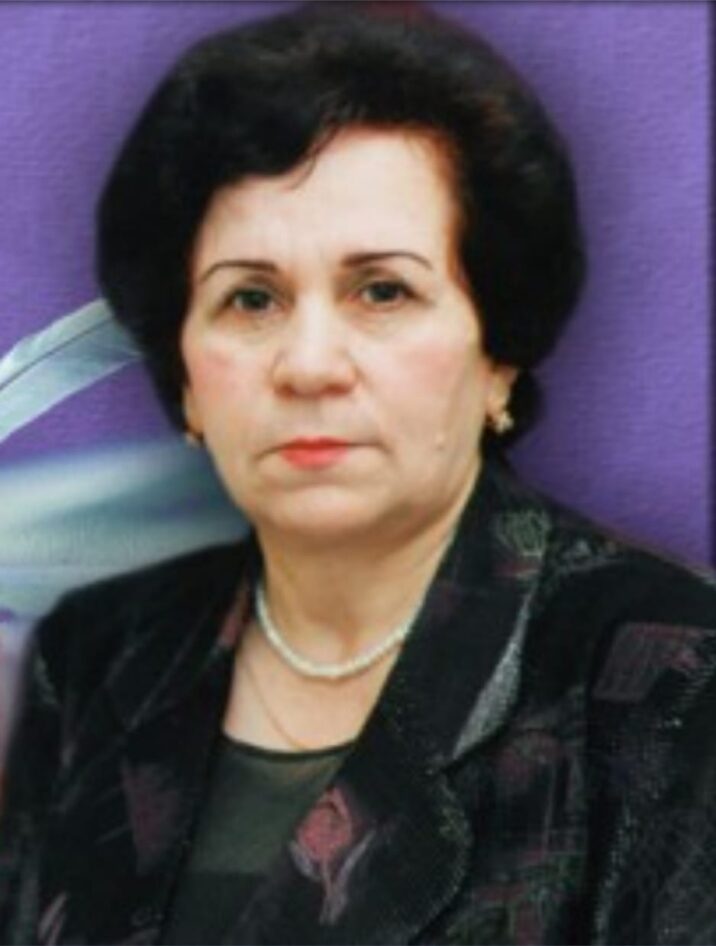 Qiymətli daşlar dəyərini itirməz… – Əntiqə Qonaq yazır