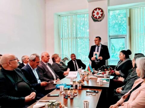 Cəlilabadda Pərvanə İsgəndərqızının kitab təqdimatı…