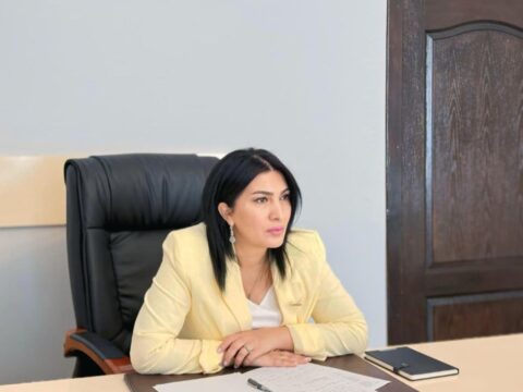 Deputat Hacı Zeynalabdin qəsəbəsinin sakinləri ilə görüşdü