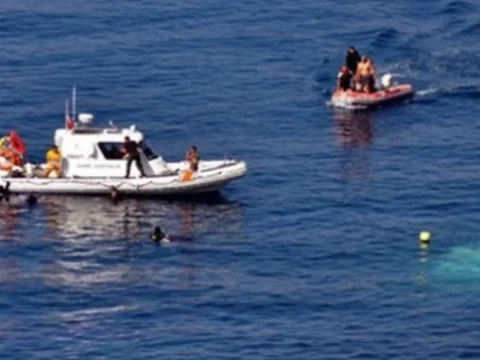 Yunanıstan sahillərində miqrant qayığı batıb: 4 nəfər ölüb