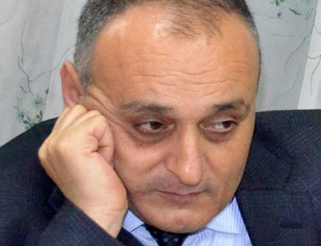 Vasif SÜLEYMAN:-Eşqdən yananları topla bir yerə, Hamı bir-birini anlar, İlahi!