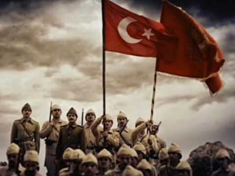 Müzəffər Çanaqqala döyüşünün 110 illiyinə həsr olunmuş məqalə