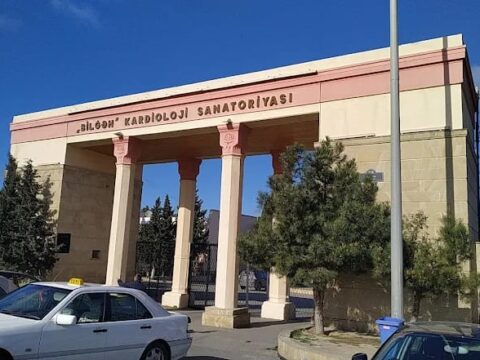 Etiraf insani keyfiyyətdir və yaxud düzü düz, əyrini əyri