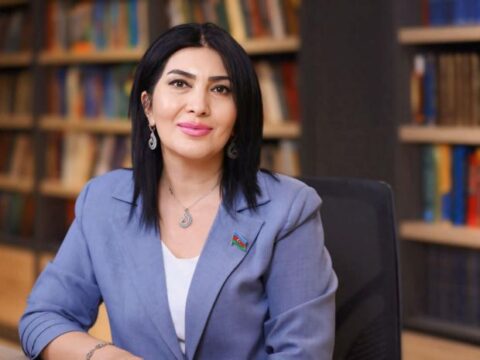 Yüz yaşlı əbədiyyət yolçuları – Elnarə AKİMOVA yazdı