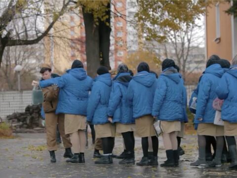 “Ət yerinə soxulcan”: Belaruslu qadın siyasi məhbusların həbsdə yaşadıqları