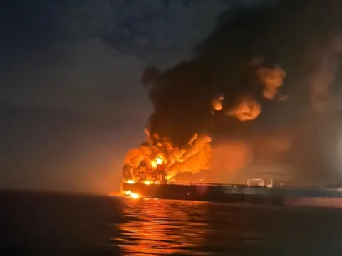 Qara dənizdə iki tanker zərbə alıb – Minaya toxunduqları güman edilir