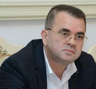 Gör hansı əclaflarla işləyirəm- Yunus Oğuz yazır