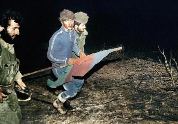 Yaddaşlarda bayrağa dönüb, bayraq olan adın hekayəsi Yaddaşlarda bayrağa dönüb, bayraq olan adın hekayəsi