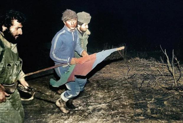 Yaddaşlarda bayrağa dönüb, bayraq olan adın hekayəsi Yaddaşlarda bayrağa dönüb, bayraq olan adın hekayəsi